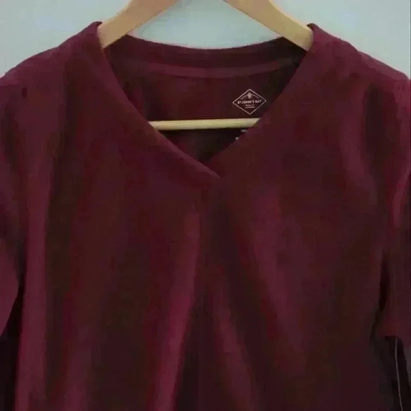 🌴2/$25🌴ST. JOHN'S BAY |  Women's Deep Ruby Fleece V-neck Sweater - Picture 2 of 3
